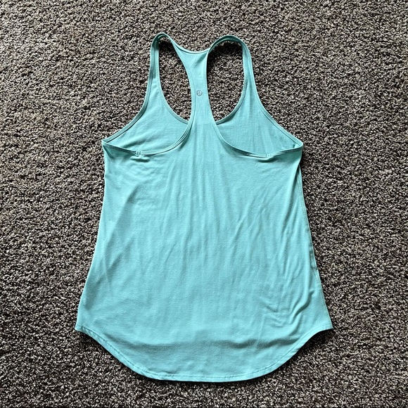Lululemon Tank 4 - Picture 2 of 4